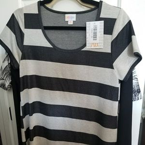 XS Lularoe Classic Tee